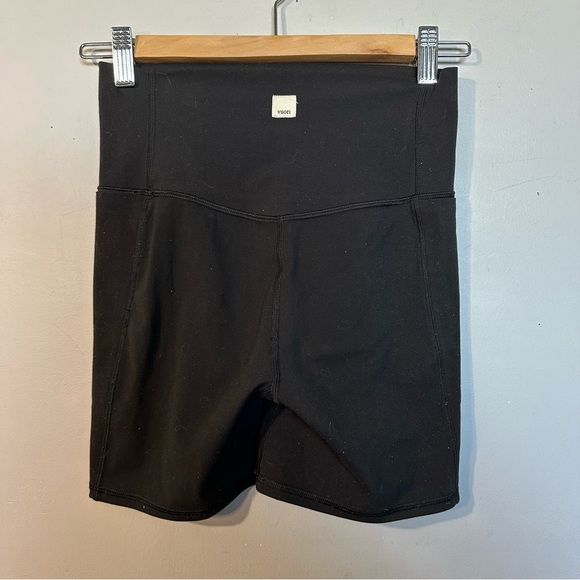 VUORI Studio Pocket Short - Picture 9 of 11